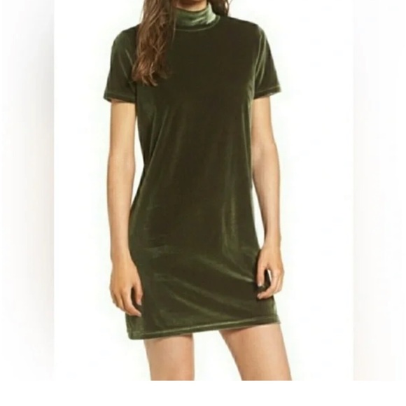 Madewell Dresses & Skirts - Madewell Olive Velvet Mini Mock Neck Shift Dress Sz M